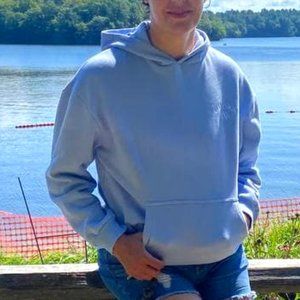 NEW! Delightful Color of a clear, fresh sky. s-sz